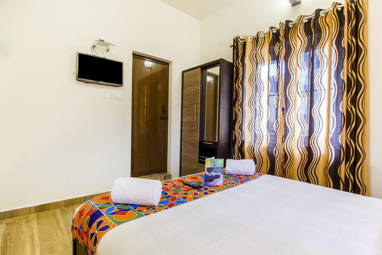 Fabexpress Grand Castle Hill Resorts - Ooty Lake - 800M מראה חיצוני תמונה